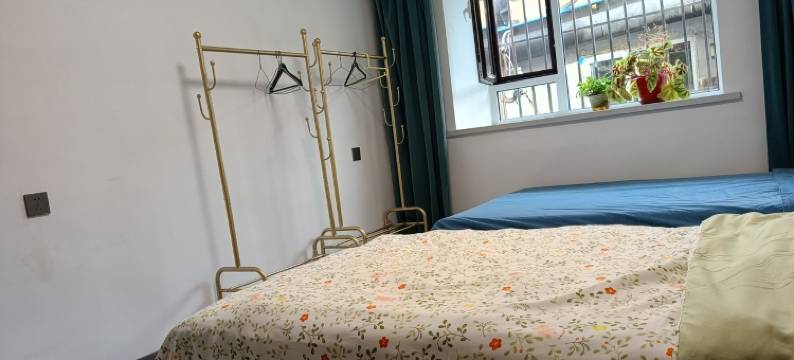 太原街夜市民宿(集贤街分店)图片