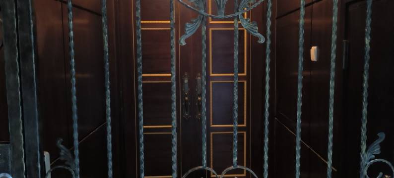 房东海景18度假别墅(鞍山路分店)图片