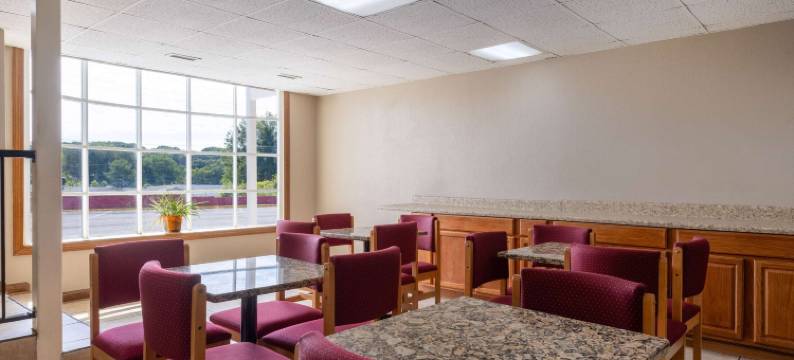 林肯顿戴斯酒店(Days Inn by Wyndham Lincolnton)图片