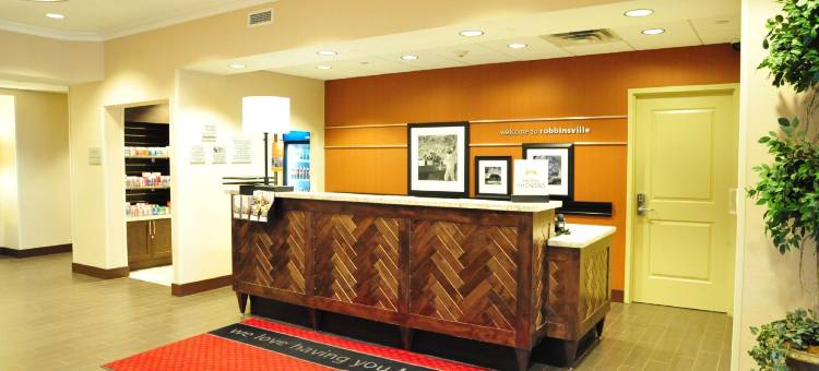 罗宾斯维尔欢朋套房酒店(Hampton Inn & Suites Robbinsville)图片