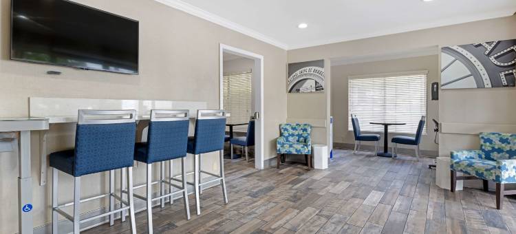 礼遇贝斯特韦斯特酒店(Best Western Courtesy Inn - Anaheim Park Hotel)图片