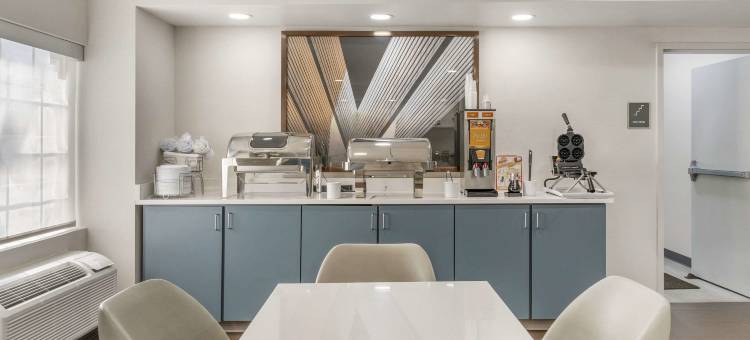 路易斯威尔博览中心华美达酒店(Comfort Inn & Suites Louisville Airport Fair & Expo)图片