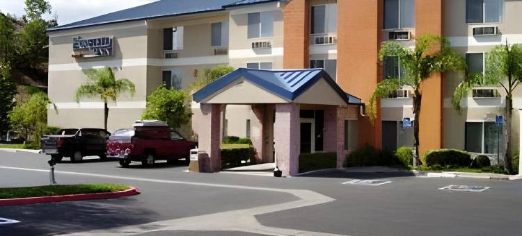 圣塔克拉里塔巴伦西亚万枫酒店(Fairfield Inn Santa Clarita Valencia)图片