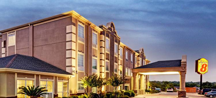 克拉克斯维尔东北速8酒店(Super 8 by Wyndham Clarksville Northeast)图片