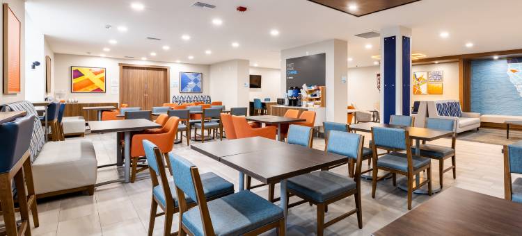 Holiday Inn Express 范奈斯(Holiday Inn Express Van Nuys)图片