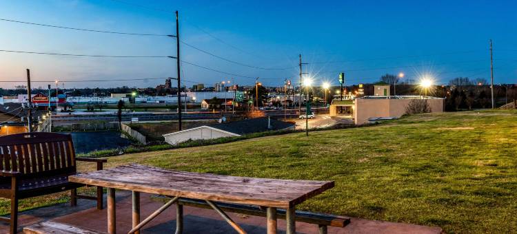 Baymont by Wyndham Meridian(Baymont by Wyndham Meridian)图片