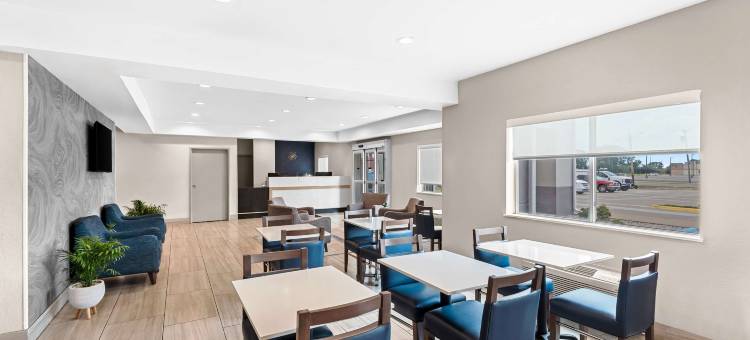 奥塔姆瓦贝斯特韦斯特必住优质酒店(SureStay Plus Hotel by Best Western Ottumwa)图片
