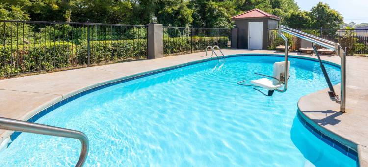 迪凯特拉昆塔温德姆酒店(La Quinta Inn by Wyndham Decatur)图片