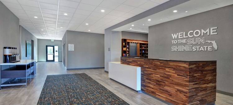 米德尔堡欢朋套房酒店(Hampton Inn & Suites by Hilton Middleburg)图片