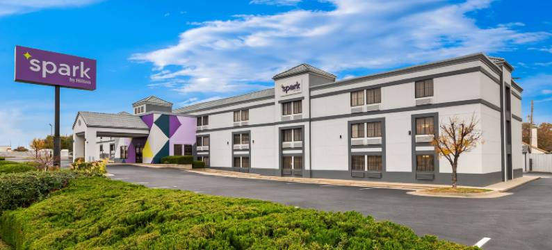 威奇托东希尔顿spark酒店(Spark by Hilton Wichita East)图片