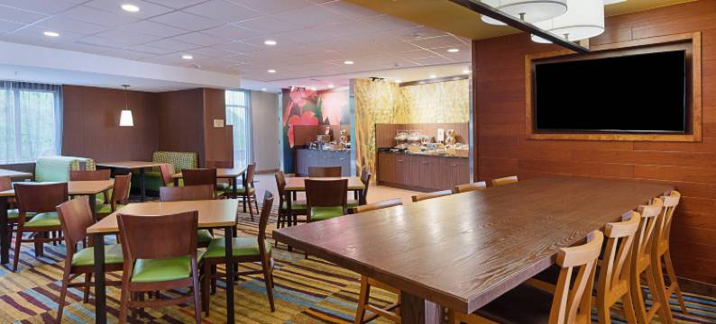 阿宾登万枫酒店及套房(Fairfield Inn & Suites Abingdon)图片
