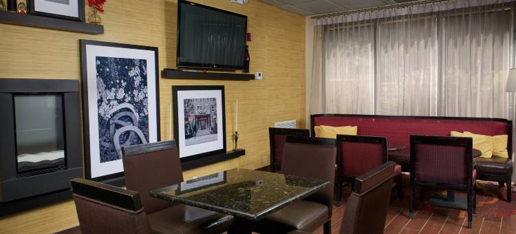 路易斯维尔/65号州际公路/布鲁克斯路欢朋酒店(Hampton Inn Louisville-I-65 @ Brooks Rd.)图片