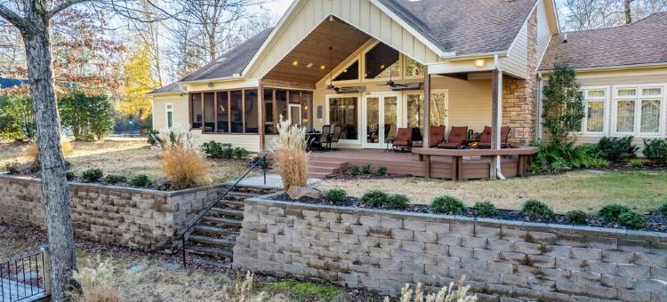 Luxury Retreat on Little Mo River, Fish From Private Docks, Kayaking, Serenity图片