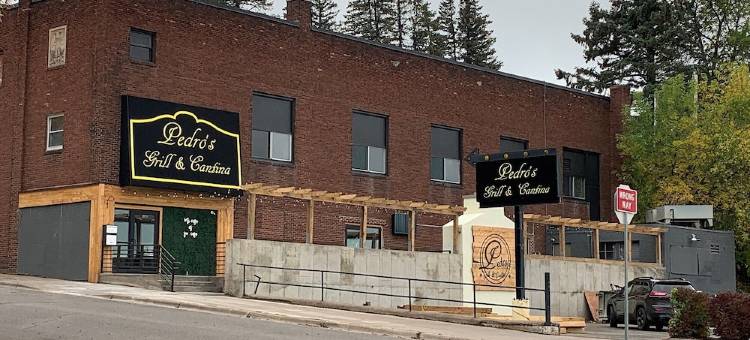 4bedroom, 3 bath Farmhouse, 12 min to Jay Cooke!图片