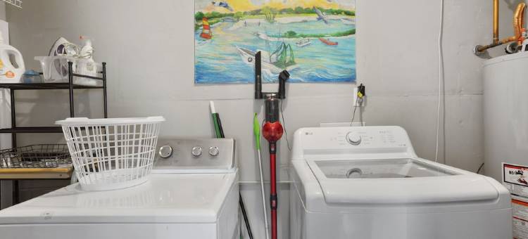 Mermaid Dreams: Spacious 3 Bedrooms 2.5 Bath with Pool All in Golf Cart District图片