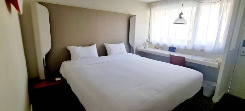 尚蒂伊康铂酒店(Campanile Chantilly)图片