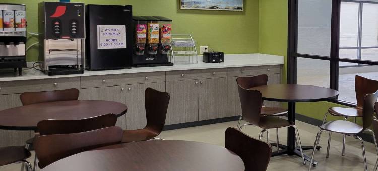 奥罗拉-内珀维尔地区速8酒店(Super 8 by Wyndham Aurora/Naperville Area)图片