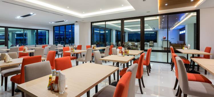 华欣瑞奇酒店(Riche Hua Hin Hotel)图片