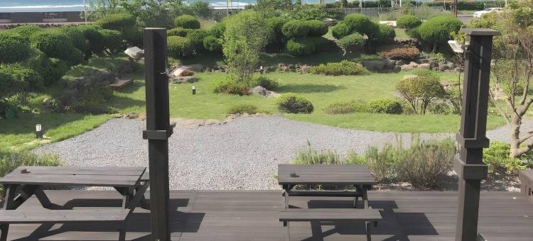 在角落花园度假村(At Corner Resort & Garden)图片