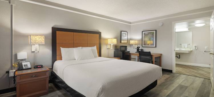 温德姆豪生-萨克拉门托市中心(Howard Johnson by Wyndham Sacramento Downtown)图片