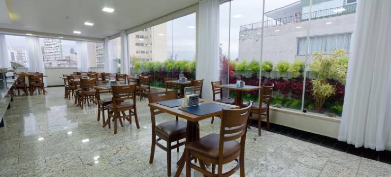 菲尼克斯良好度假屋酒店(Fênix Hotel BOM Retiro)图片