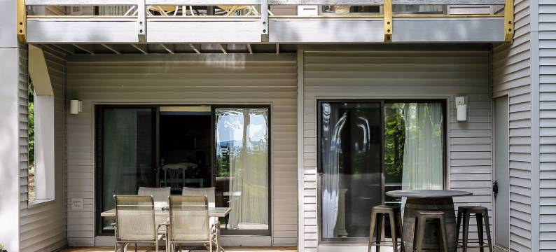 岸边湖畔公寓5682单元(The Shores Lakeside Condo Unit 5682)图片