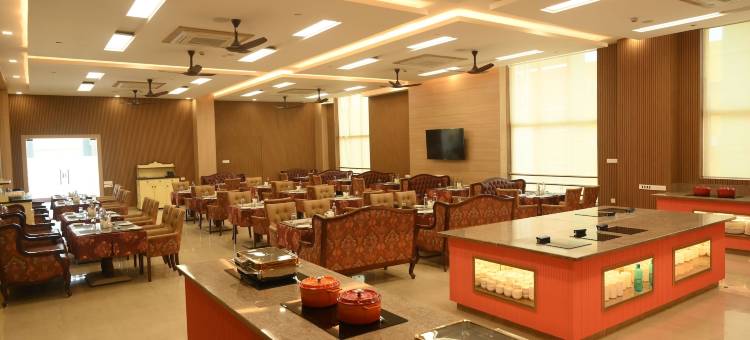 梅费尔世界杯村(Mayfair World Cup Village)图片