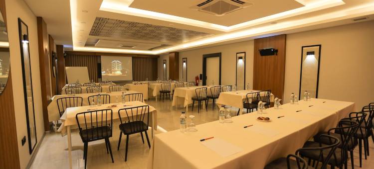 安塔利亚商务酒店(Antalya Business Hotel)图片