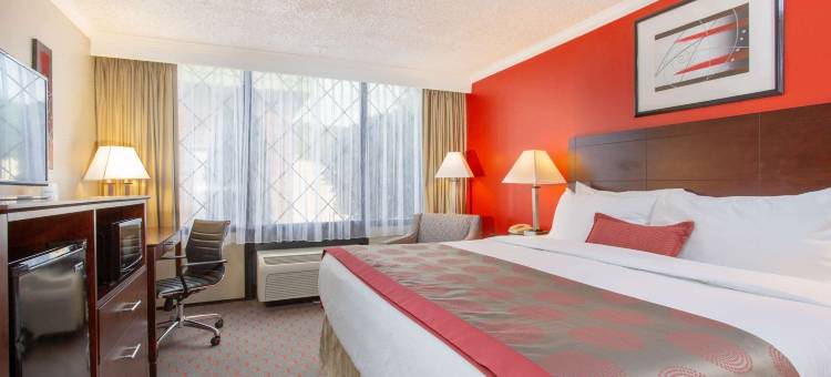 刘易斯顿华美达酒店及会议中心(Ramada by Wyndham Lewiston Hotel & Conference Center)图片