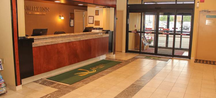 布法罗机场品质酒店(Quality Inn Airport)图片