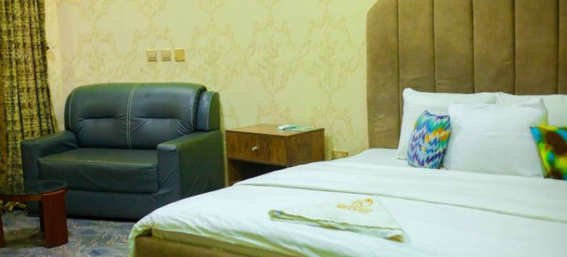 隆基伯格水晶套房酒店(Ronkibog Crystal Hotel & Suites)图片