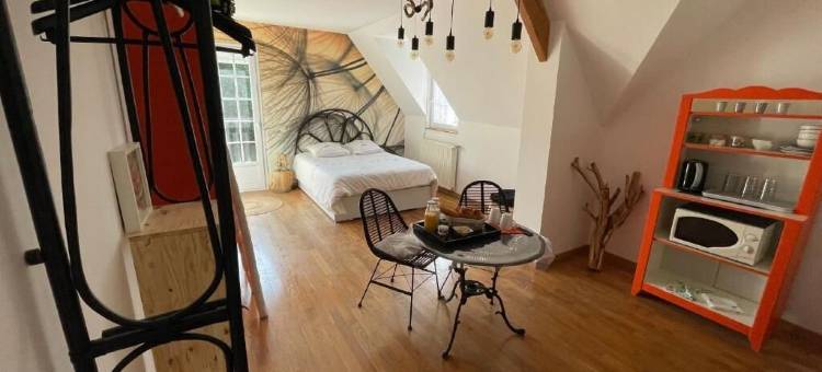 Le Chalet Bleu - Tout Bonnement Bien图片