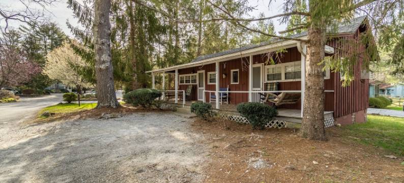 弗拉特罗克-高原湖泊度假酒店(Highland Lake Inn & Resort - Flat Rock)图片