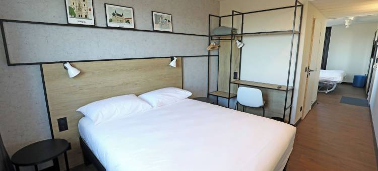 宜必思布尔昆雅里昂 Medipole 酒店(Ibis Bourgoin Jallieu Medipole)图片