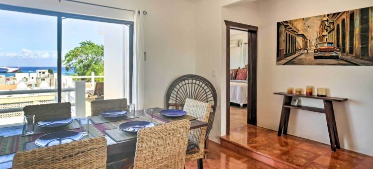 华丽的顶楼别墅，带露台和海景！(Gorgeous Penthouse Villa w/ Deck & Ocean Views!)图片