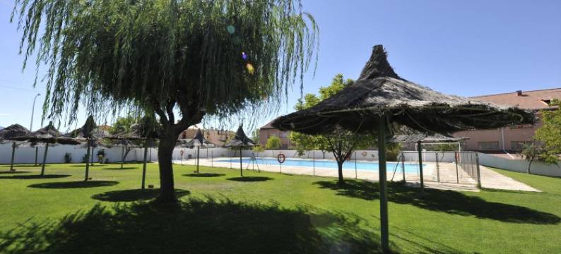 塞哥维亚大教堂酒店(Puerta de Segovia)图片