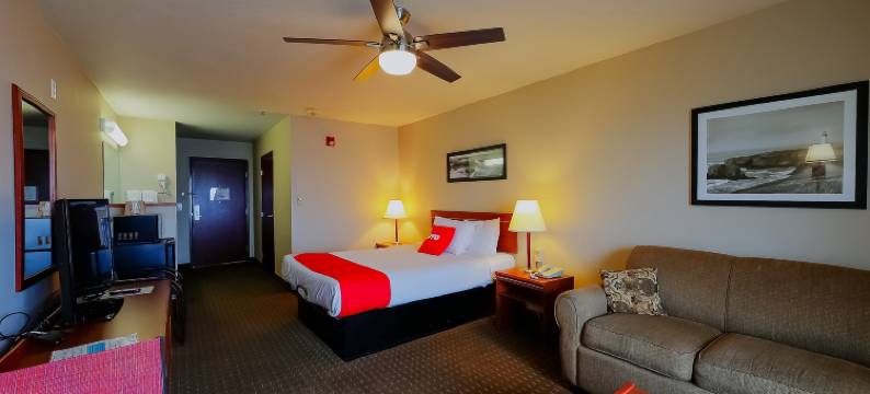 OYO林肯城西莱茨湾海滨酒店(Siletz Bay Beachfront Hotel by OYO Lincoln City)图片