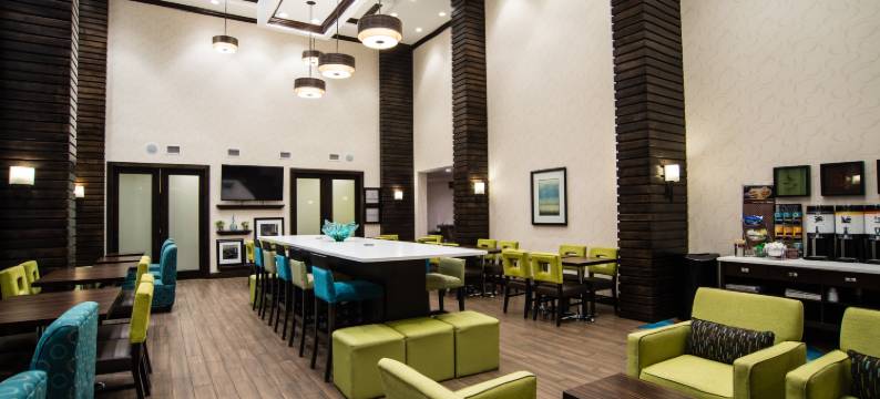 里贾纳东门欢朋套房酒店(Hampton Inn & Suites by Hilton Regina East Gate)图片
