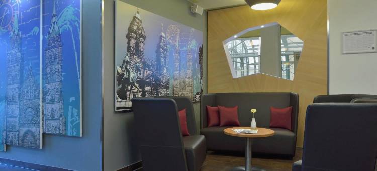 纽伦堡南城 B&B 酒店(B&B HOTEL Nürnberg-Plärrer)图片