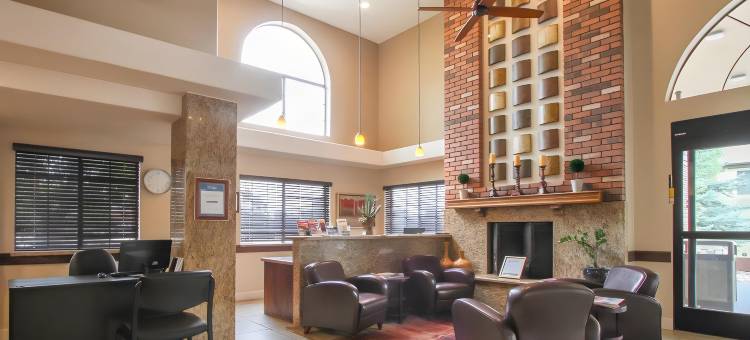 格林豪泰费拉格尔斯塔夫酒店(GreenTree Inn Flagstaff)图片