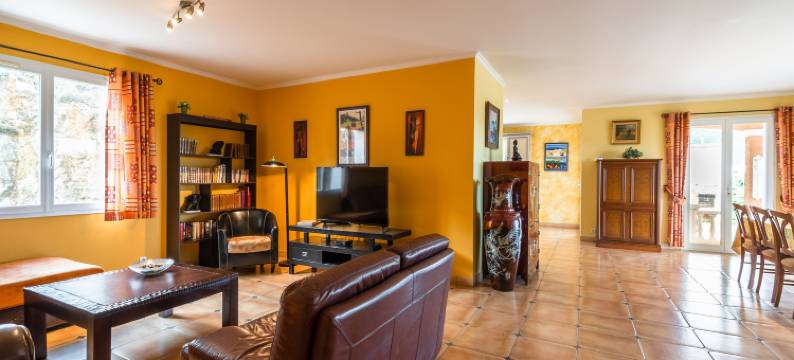 Hillside Retreat in Roquebrun图片