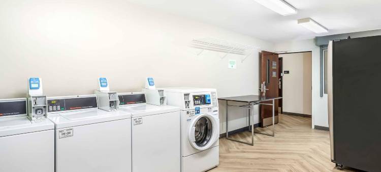 长岛-梅尔维尔-Extended Stay America套房酒店(Extended Stay America Suites - Long Island - Melville)图片