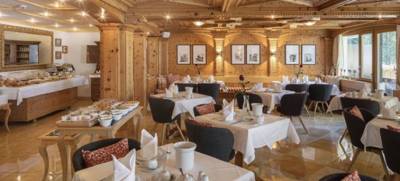 瑞士阿尔卑斯山奥安林酒店(Swiss Alpine Hotel Allalin)图片
