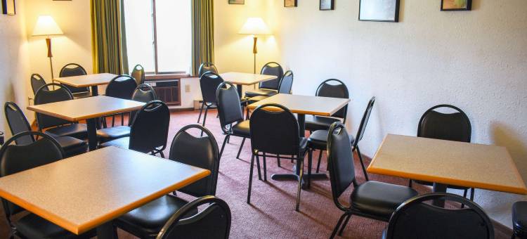 马格努森乡村酒店(Magnuson Hotel Country Inn)图片