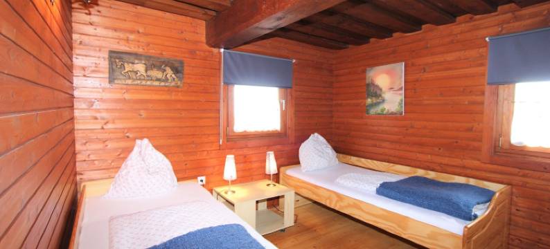 弗雷萨赫/克恩顿州的特色老农舍，带4间公寓和花园(Characterful Old Farmhouse with 4 Apartments in Fresach Carinthia with Garden)图片