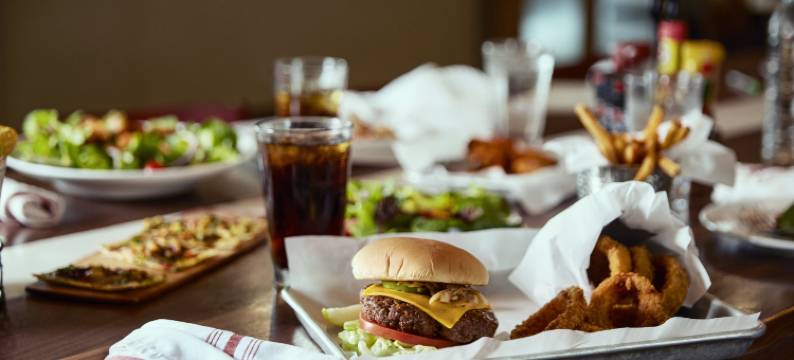 IHG旗下的科默斯城丹佛机场假日酒店及套房(Holiday Inn & Suites COMMERCE CITY - DENVER AIRPORT by IHG)图片