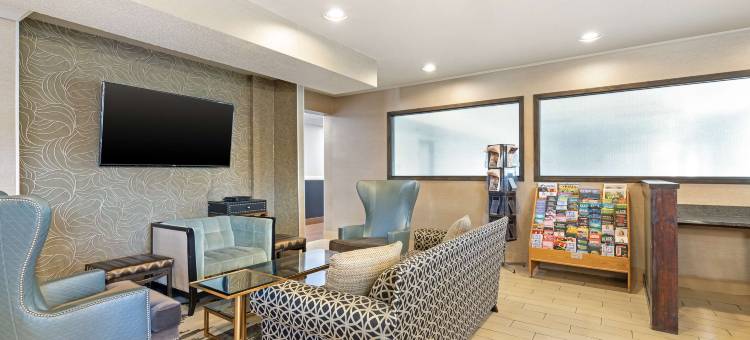 德斯普兰斯贝斯特韦斯特酒店(Best Western des Plaines Inn)图片