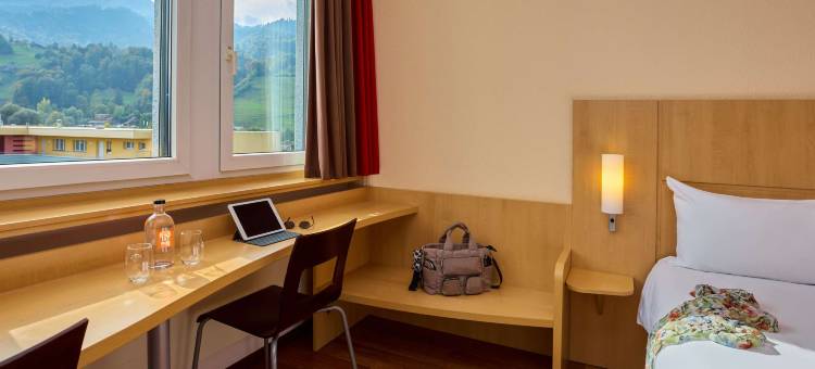 宜必思卢塞恩克林斯酒店(Ibis Luzern Kriens)图片