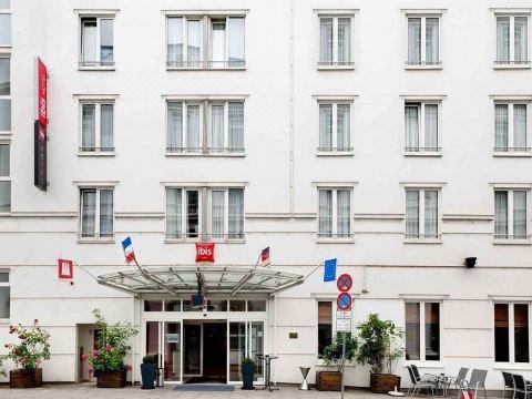 Ibis Hamburg Alster Centrum Hotel Overview
