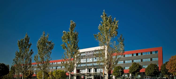 黑措根奥拉赫黑佐-巴斯诺维纳酒店(Novina Hotel Herzogenaurach Herzo-Base)图片